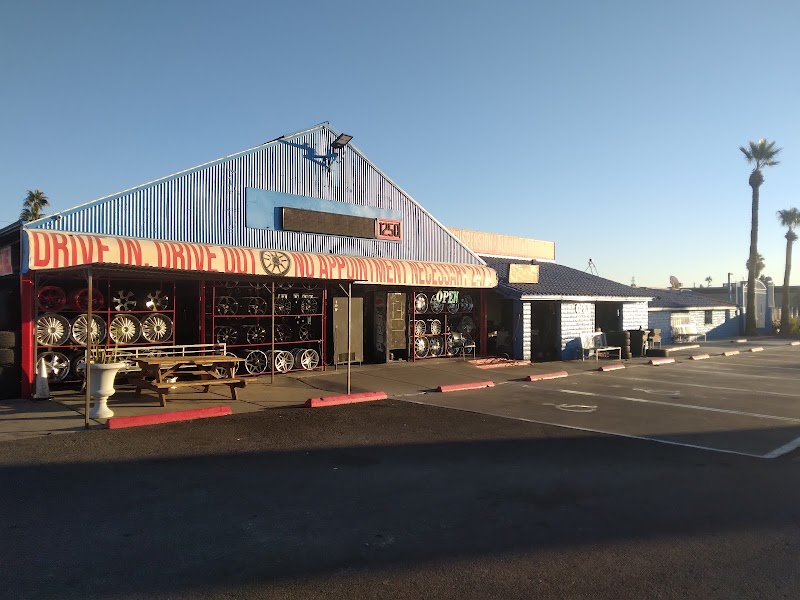 Llantera Tropicana