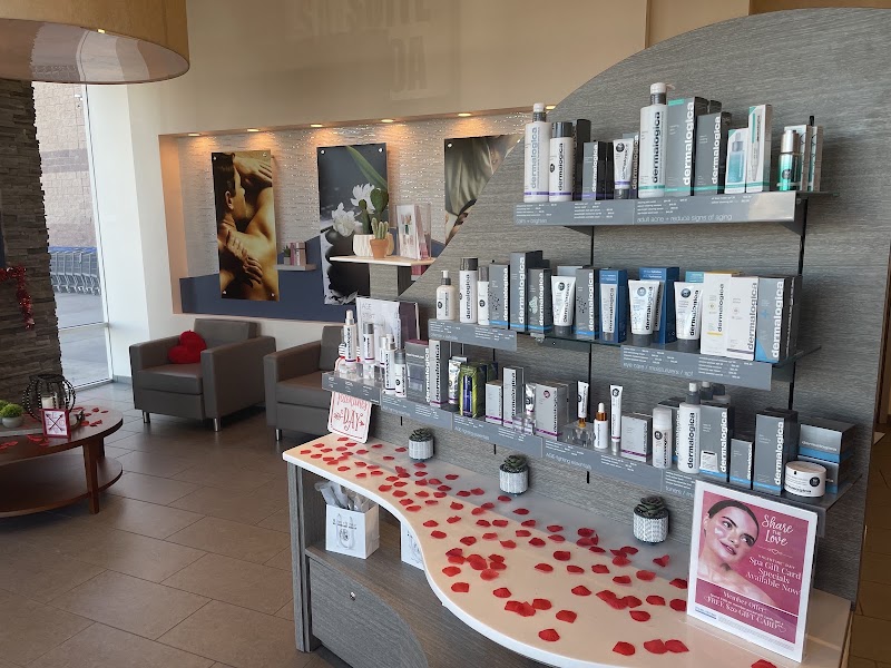 Hand & Stone Massage and Facial Spa